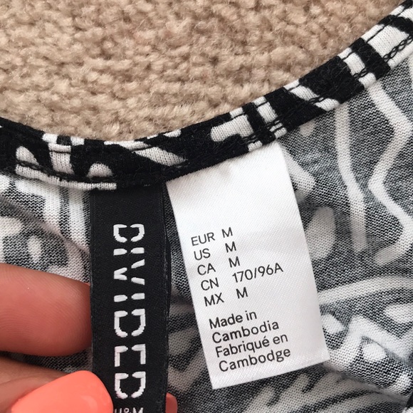 H&M Patterned Black And White Romper - Picture 3 of 3